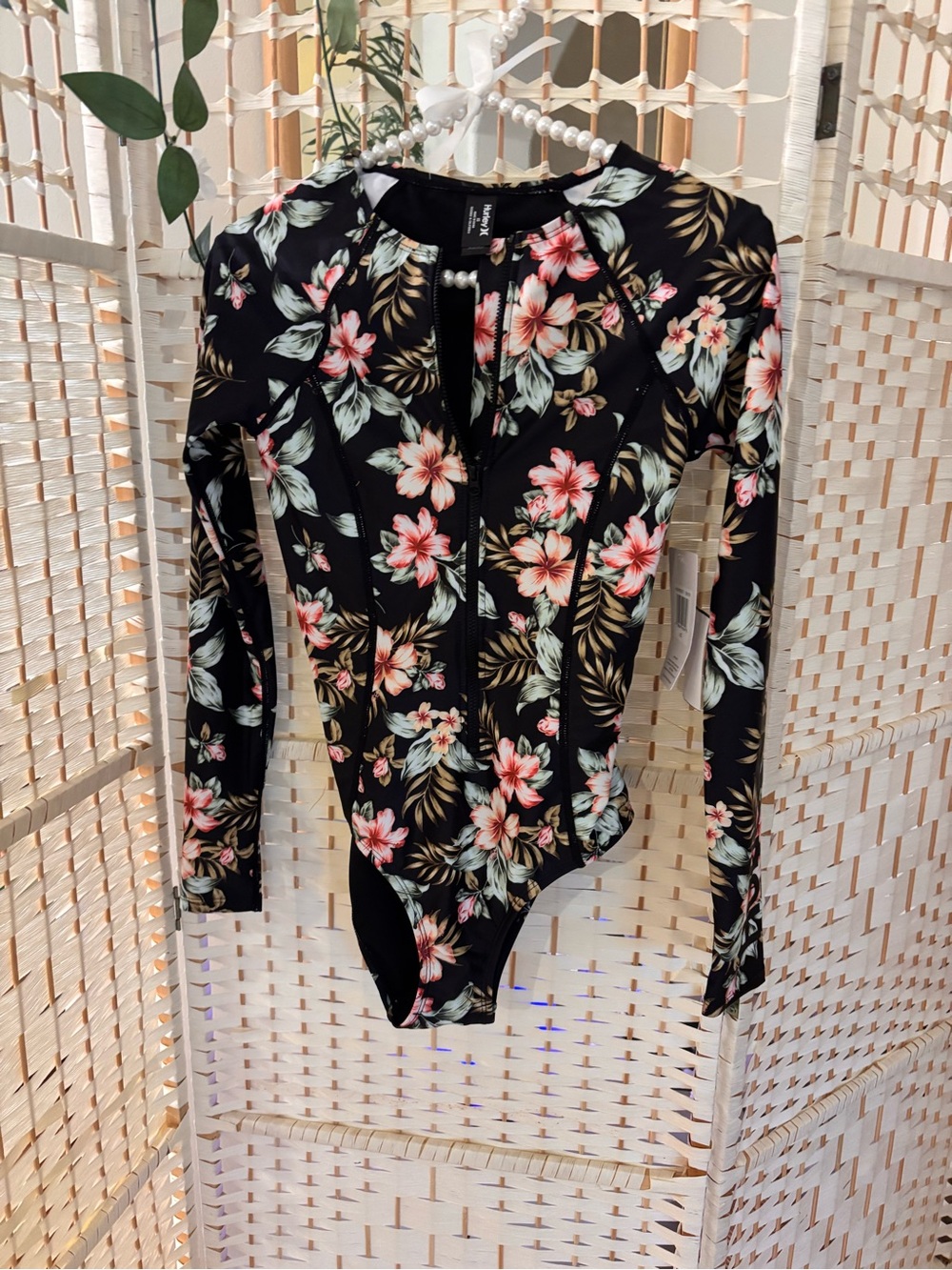 Hurley Black Floral Zip-Front Long-Sleeve Bodysuit with Pink Flowers